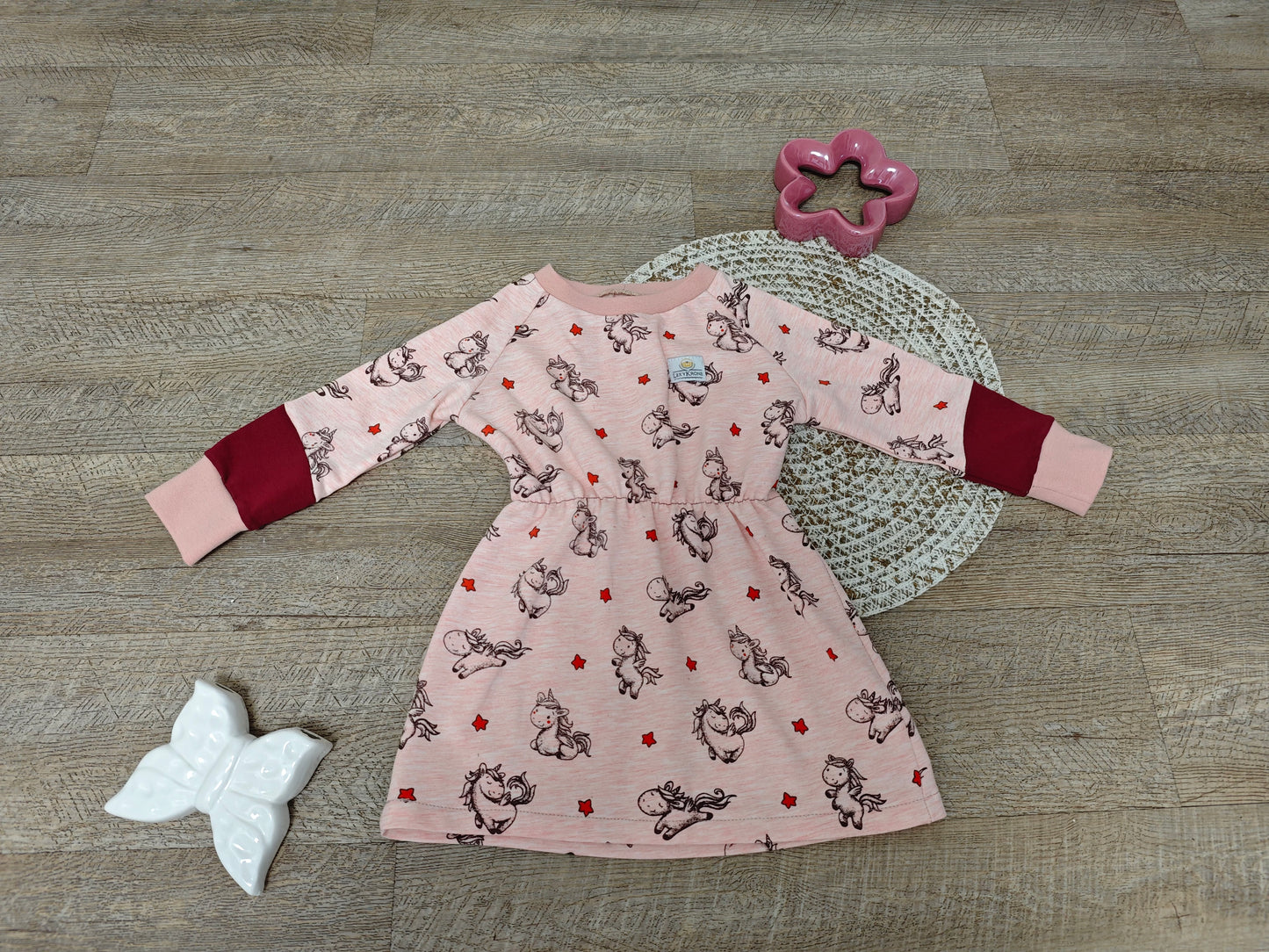 Kleid langarm.